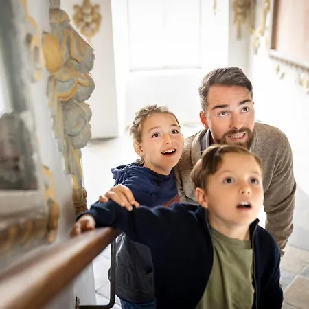 Jufa - Self Check-in 尤登堡