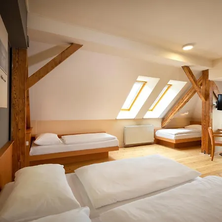 Hotel Jufa Klosterhotel 3*