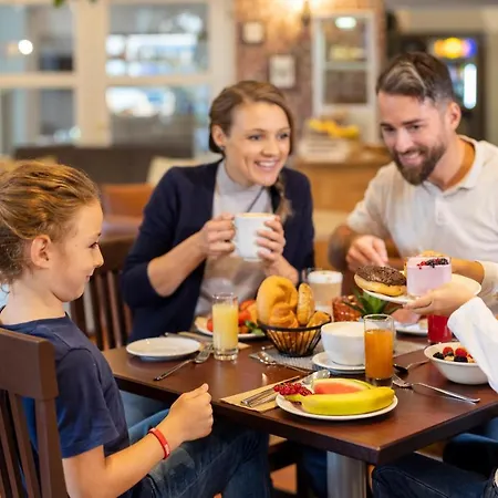 Отель Jufa - Self Check-in