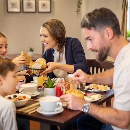 Отель Jufa - Self Check-in