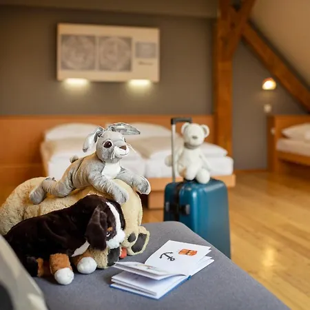 Отель Jufa - Self Check-in Юденбург