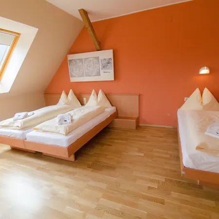 Jufa - Self Check-in 3*