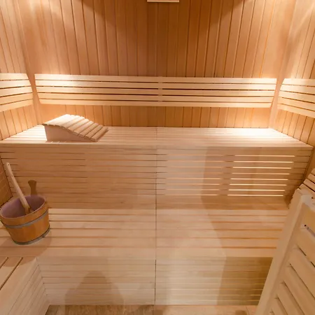 Jufa - Self Check-in 3* 尤登堡