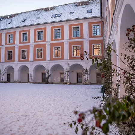 Jufa - Self Check-in Отель