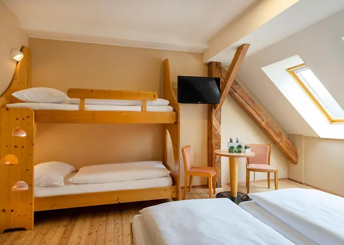 Jufa - Self Check-in Hotell 3*