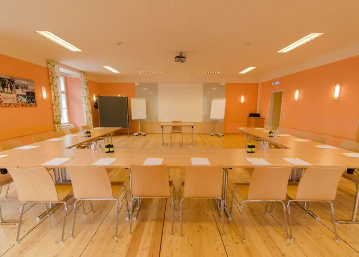 Hotel Jufa Klosterhotel 3*